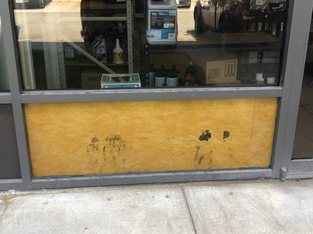 Northen Virginia storefront window glass replacement