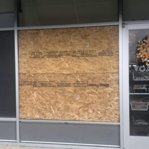 Storefront Window Board up Washington DC Baltimore Maryland Virginia Emergency Service 24 Hours No Screws Expedited Glass Replacement